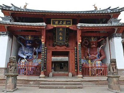 兴教寺大殿外观